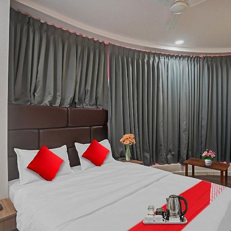 Hotel O Infinity Surat Ngoại thất bức ảnh