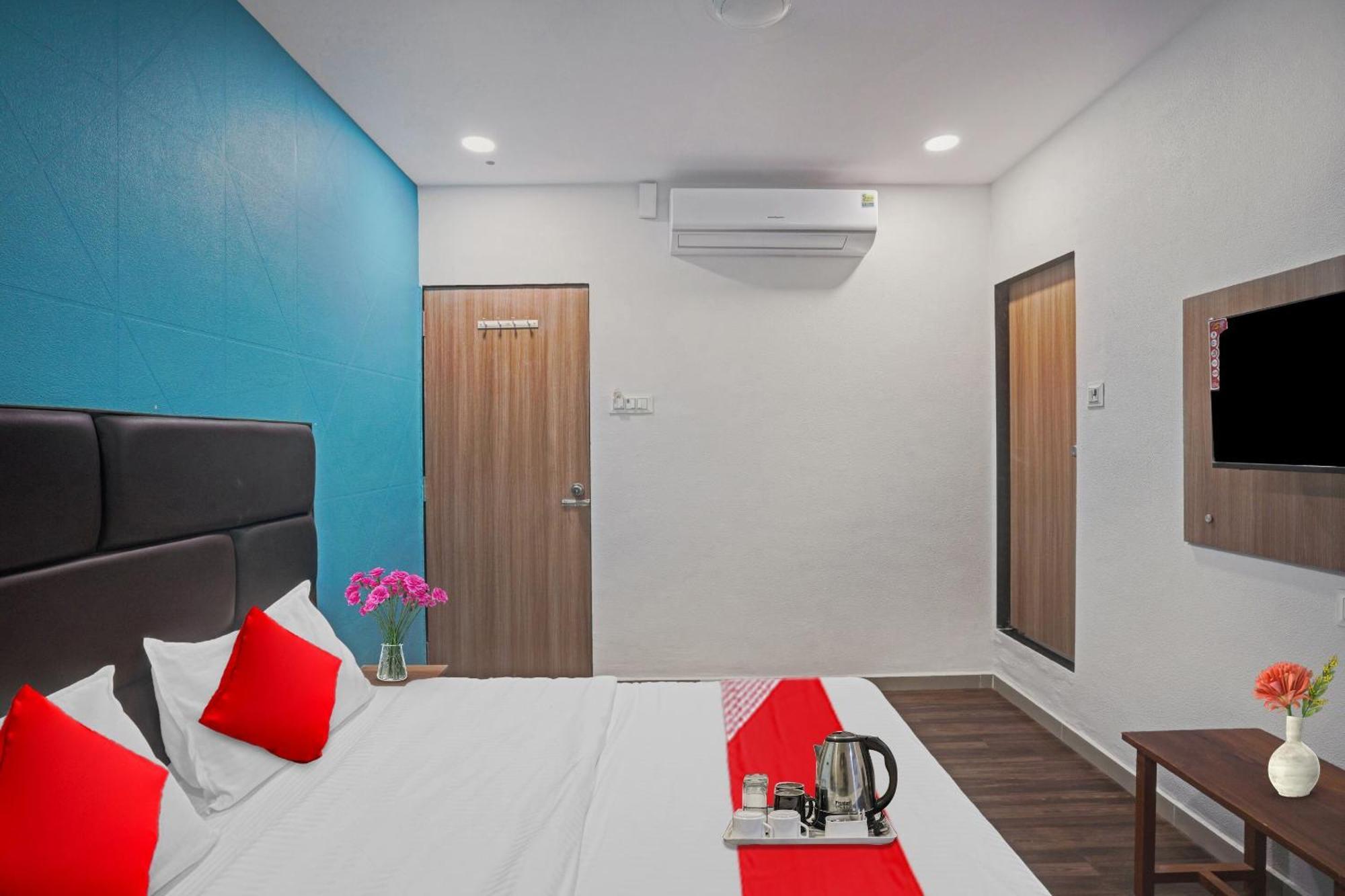 Hotel O Infinity Surat Ngoại thất bức ảnh